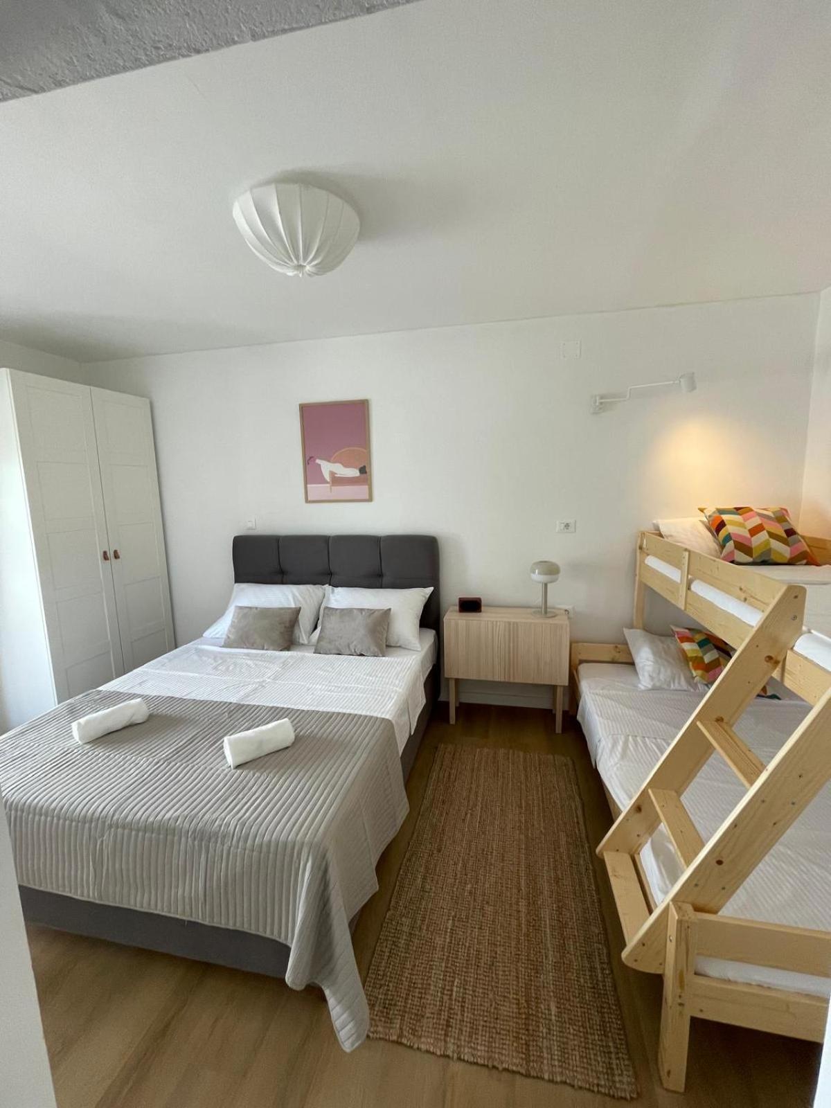 Apartments Ula Vodice Luaran gambar